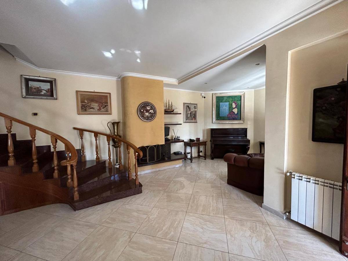 Villa Visconti - Anagnina By Ghor Rome Exterior photo